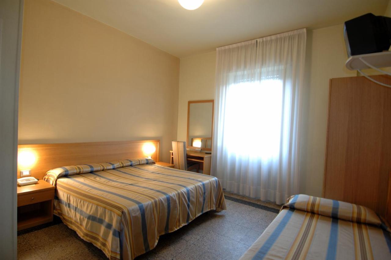 Hotel Moderno Pisa Room photo