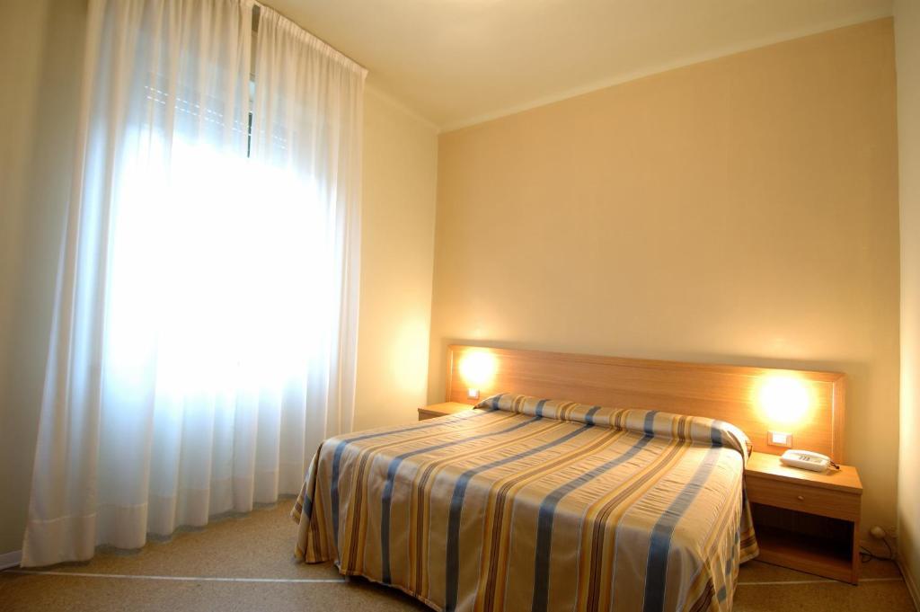 Hotel Moderno Pisa Room photo