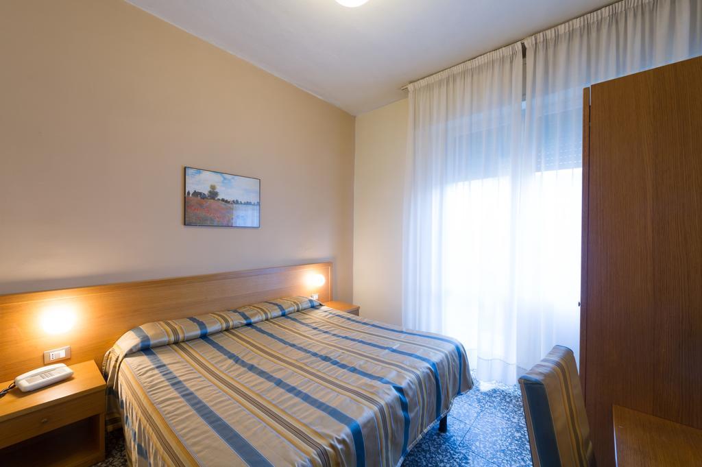 Hotel Moderno Pisa Exterior photo