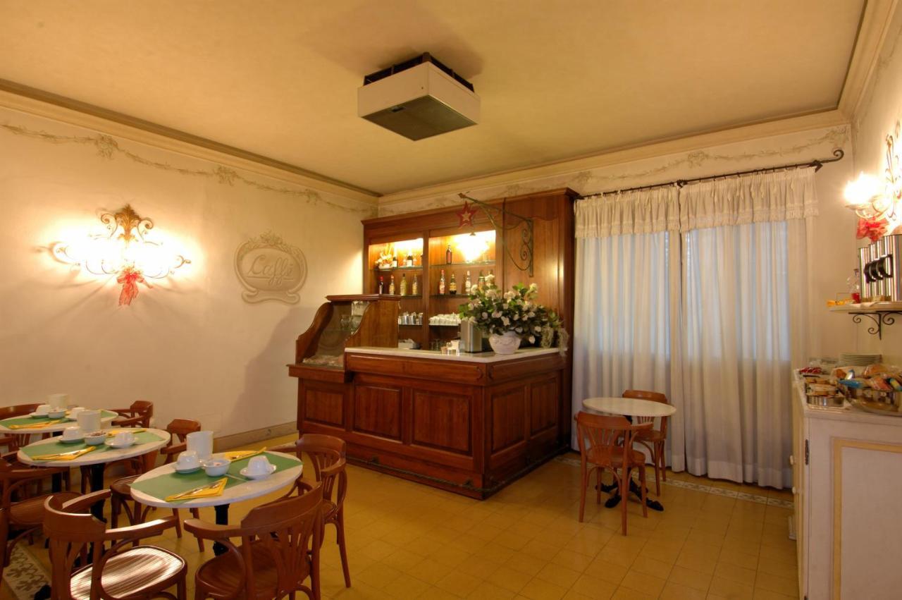 Hotel Moderno Pisa Exterior photo